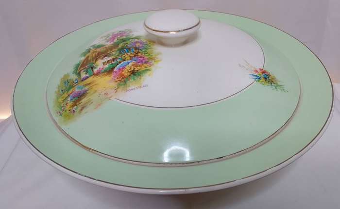 Charming Midwinter Stylecraft  Homestead cottage casserole dish with lid