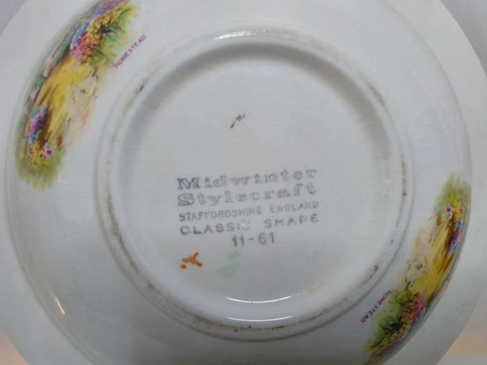 Charming Midwinter Stylecraft  Homestead cottage casserole dish with lid