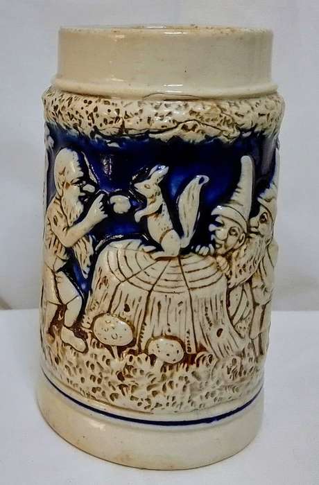 Lovely small vintage German beer stein