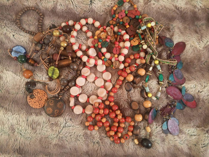 Necklaces (10)