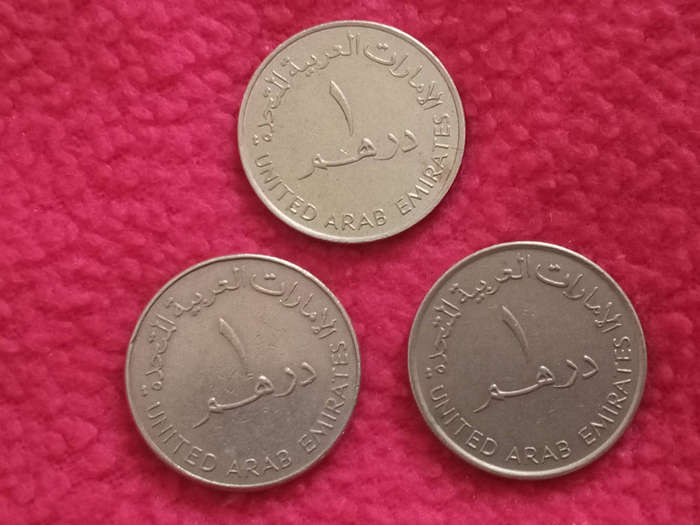 United Arab Emirates Coin and Note