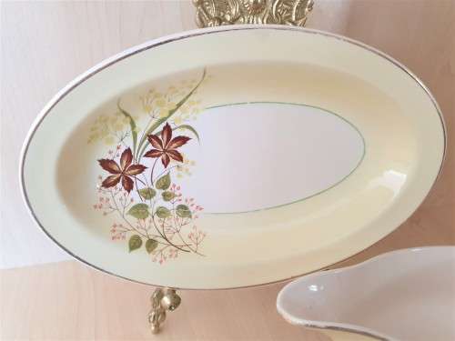 BEAUTIFUL ELEGANT JOHNSON BROS. ENGLAND GRAVY BOAT
