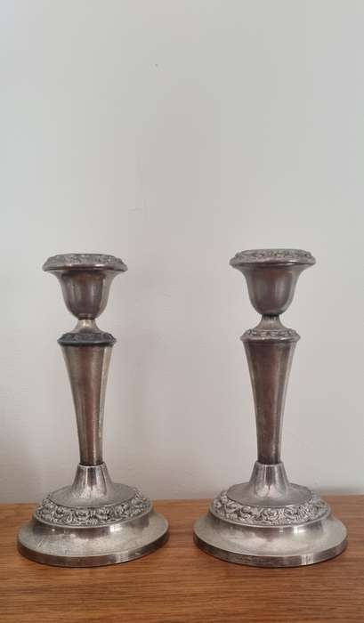 Vintage Pair of Ianthe England Embossed Floral Silver Plated Candlestick Holders/Sticks