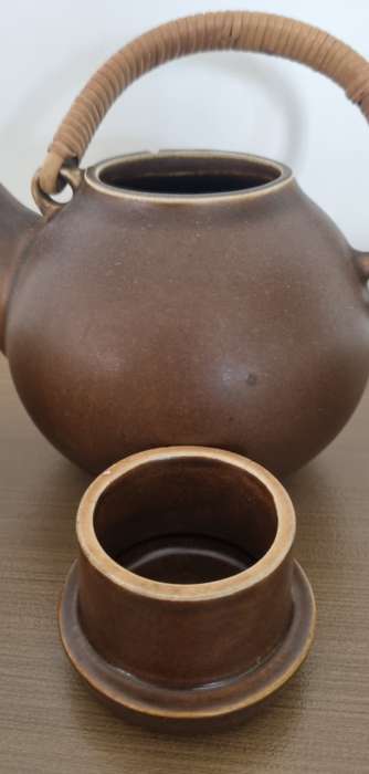 Scandinavian Designer Ulla Procopé (1960's)  Arabia Finland Ruska Design Coffee/Tea Pot, Milk Jug an