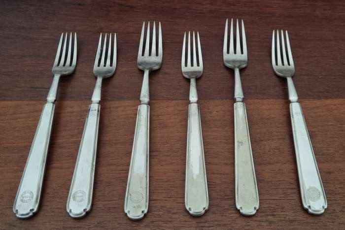 Vintage Walker & Hall Sheffield Orginal Hotel Riviera Durban cutlery