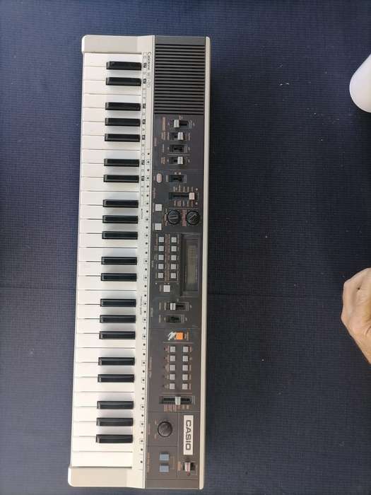 Casio Casiotone MT-70 Mini Keyboard