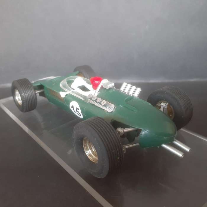 Scalextric C5 Europa Vee Race Tuned Powersledge