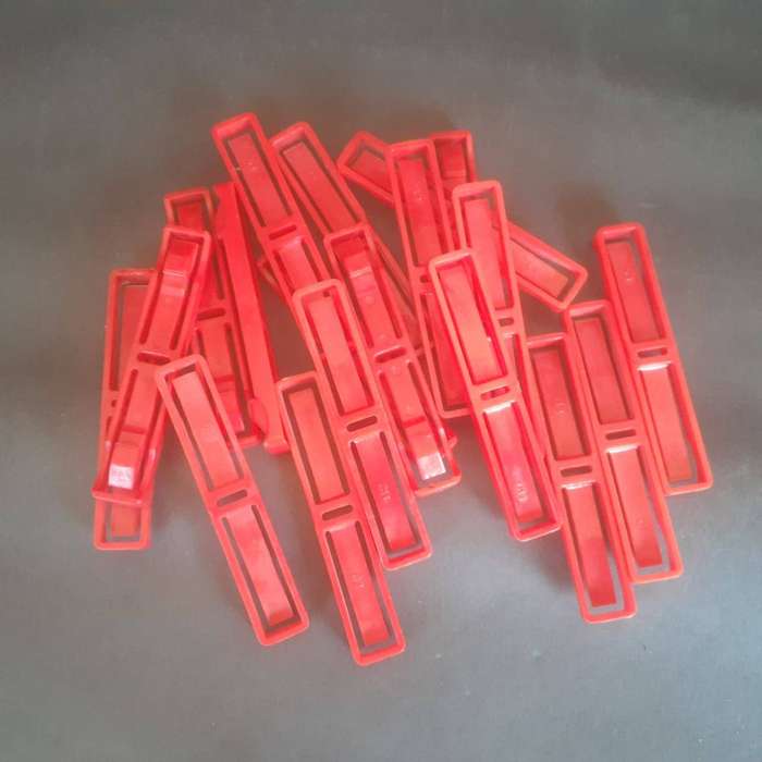 20 x Carrera Track Clips