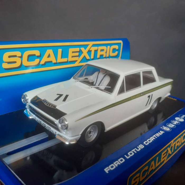 Scalextric C2193 Ford Lotus Cortina #71 Jim Clarck Mint Boxed