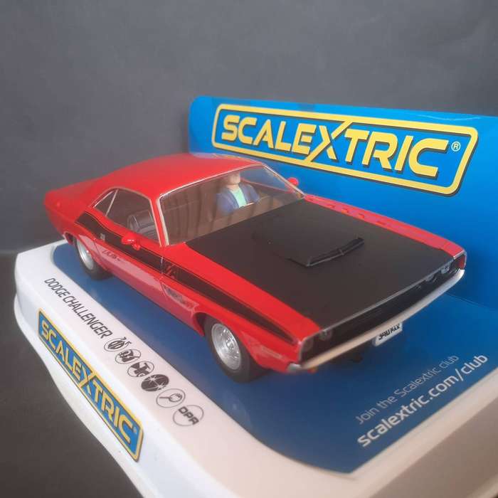 Scalextric C4065 Dodge Challenger Mint Boxed