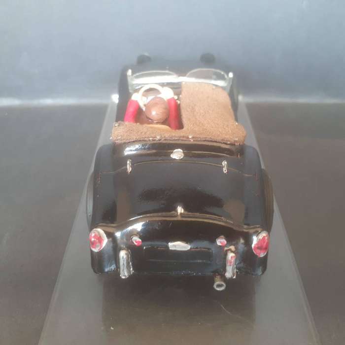 Triumph TR2 Built-up Slot Car
