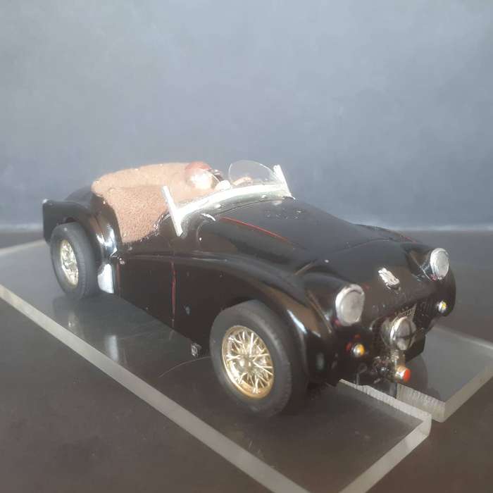 Triumph TR2 Built-up Slot Car