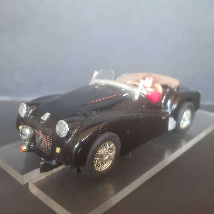 Triumph TR2 Built-up Slot Car