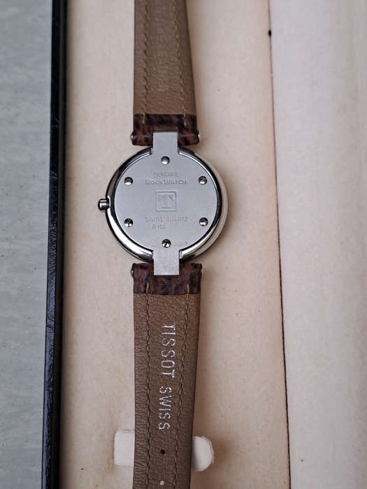 STUNNING AND RARE TISSOT LADIES ROCK WATCH MODEL R150 LIKE NEW ALL ORIGINAL EXCELLENT CONDITION