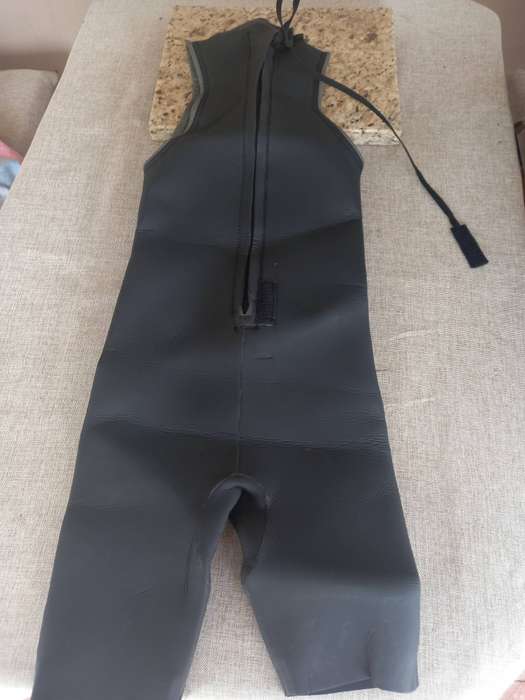 Neosport - Triathlon wetsuit - XS -sleeveless