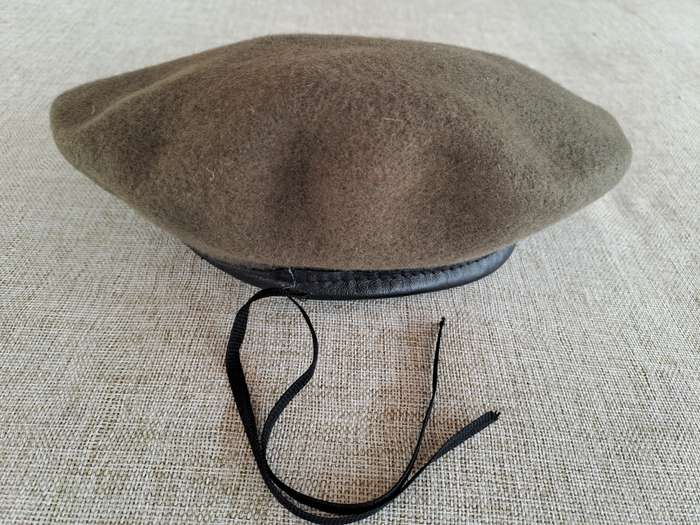 SADF Signals Corps Beret - Rim Size 53 SAPHI