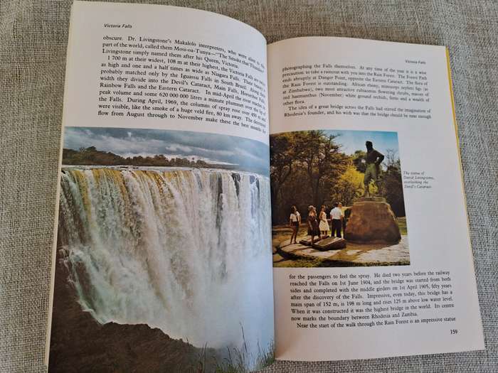 Jumbo Guide to Rhodesia 1973/4 - Norna Edwards