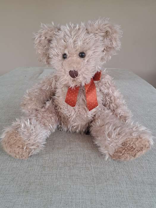 Radcliffe  Russ Berrie Bear Large