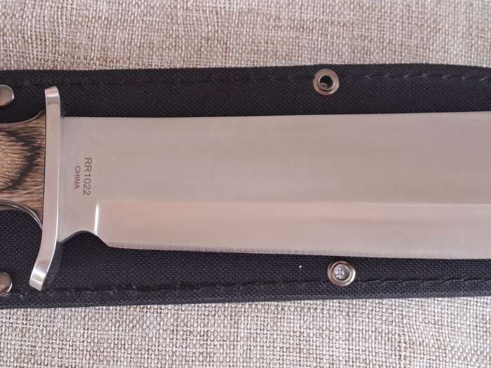 Rough Ryder RR1022 Fixed Blade Bowie Knife