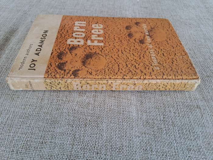 Born Free: A Lioness of Two Worlds - Joy Adamson