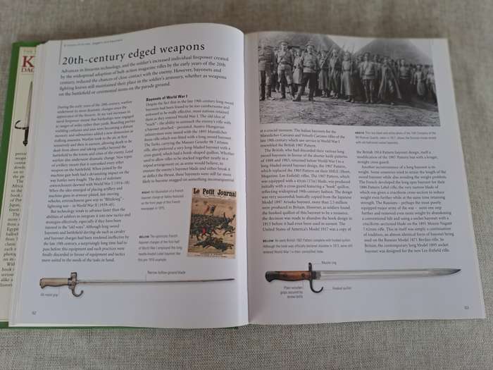 The World Encyclopedia of Knives, Daggers & Bayonets - Dr. Tobias Capwel