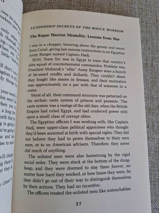 Leadership secrets of the Rogue Warrior: A Commandos Guide to Success - Richard Marcinko