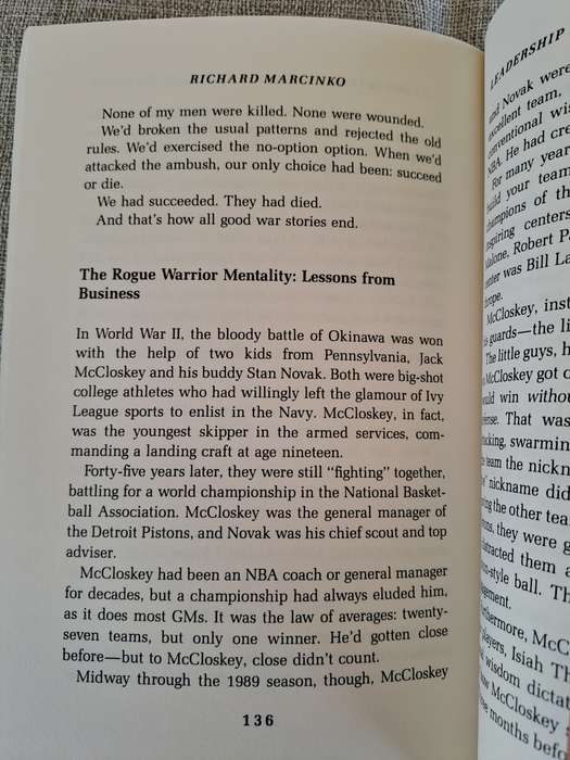 Leadership secrets of the Rogue Warrior: A Commandos Guide to Success - Richard Marcinko