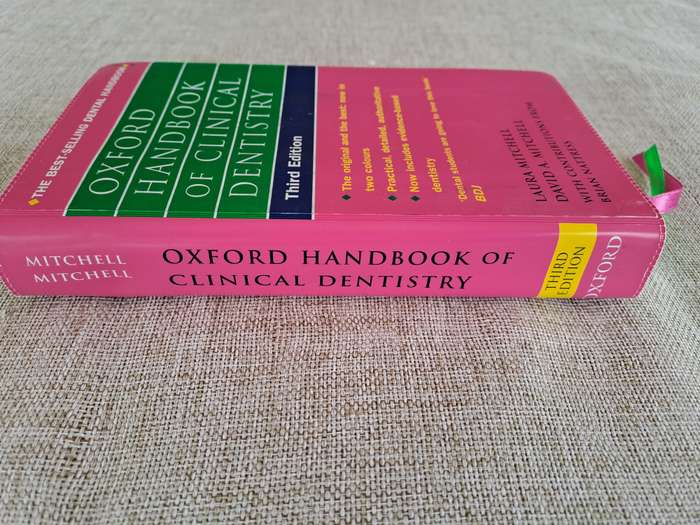 Oxford Handbook of Clinical Dentistry 3rd Edition