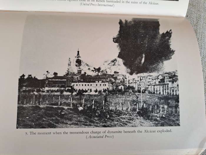The Siege of the Alcazar Toledo: July to September 1936