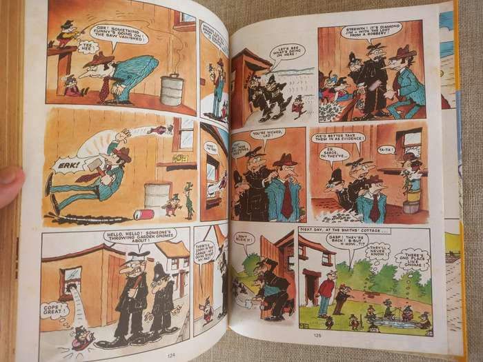 Whizzer and Chips Annual - 1987