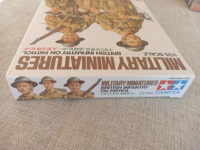 British Infantry on Patrol - Military Miniatures - 1/35 scale - Tamiya