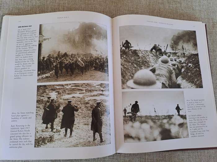The History of World War I in Photographs - R. Hamilton
