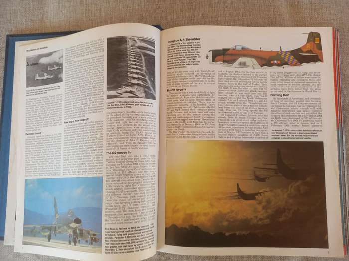 The illustrated encyclopedia of aircraft - 216 volumes - 18 binders