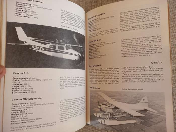 Police Vehicles Of The World - Roy D. Ingleton