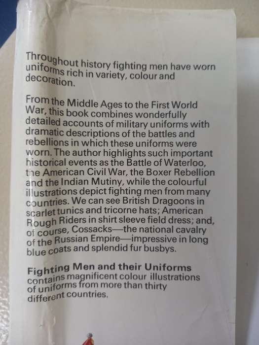 Fighting Men and their Uniforms by Kenneth Allen / A Hamlyn Pointer Book
