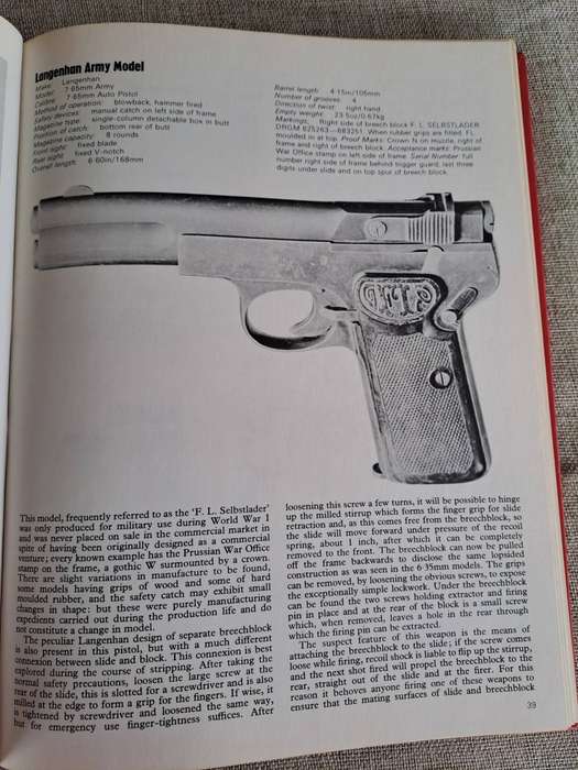 German Pistols and Revolvers 1871-1945 - Ian V. Hogg