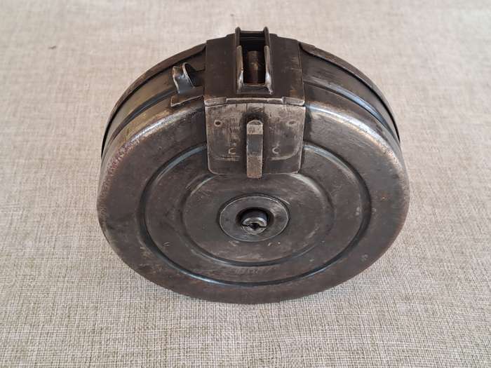 PPSH - 71 round drum magazine