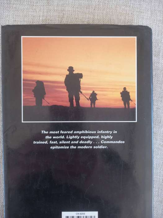 Commando: Winning the Green Beret - Hugh McManners