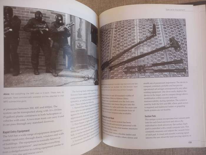 SAS - Shadow Warriors of the 21st Century  -The Special Air Service Anti-Terrorist Team-Barry Davies