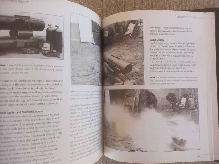 SAS - Shadow Warriors of the 21st Century  -The Special Air Service Anti-Terrorist Team-Barry Davies
