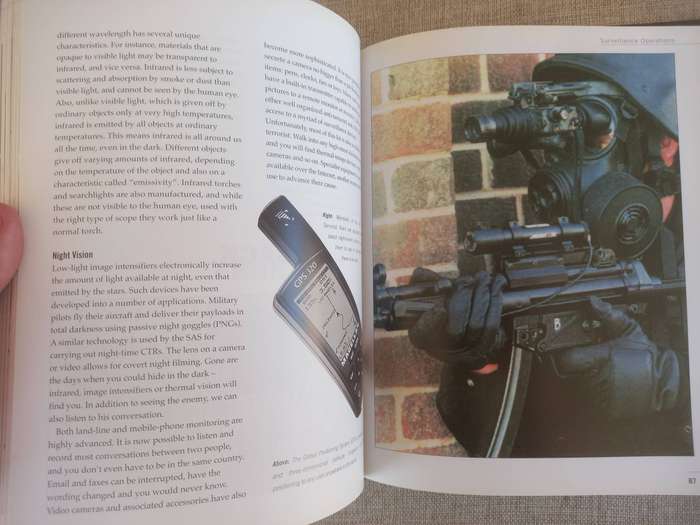 SAS - Shadow Warriors of the 21st Century  -The Special Air Service Anti-Terrorist Team-Barry Davies