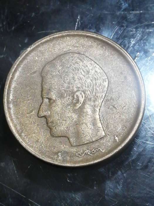 BELGIUM COIN, 20 FRANCS 1981