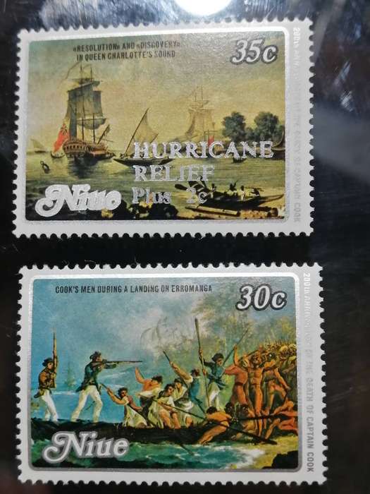 Niue   1980 Hurricane relief  2 stamps