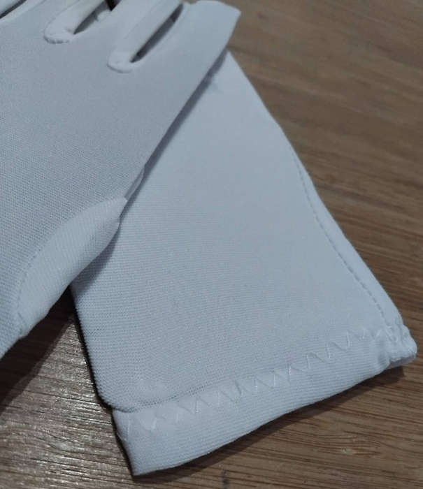 Classic White Short Gloves