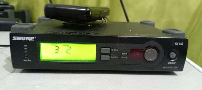 Shure SLX4 and Shure SLX1 with Lapel
