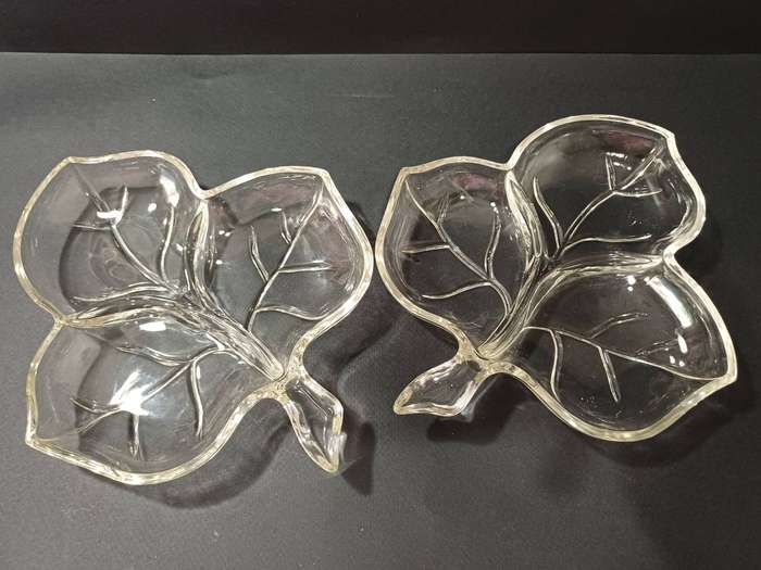 Vintage Clear Glass Leaf-Shaped Snack Bowls - Set of 2