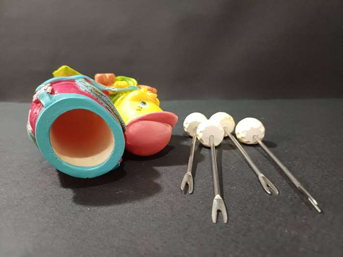Vintage Tweety Bird Golf-themed Cocktail Fork Holder with Forks