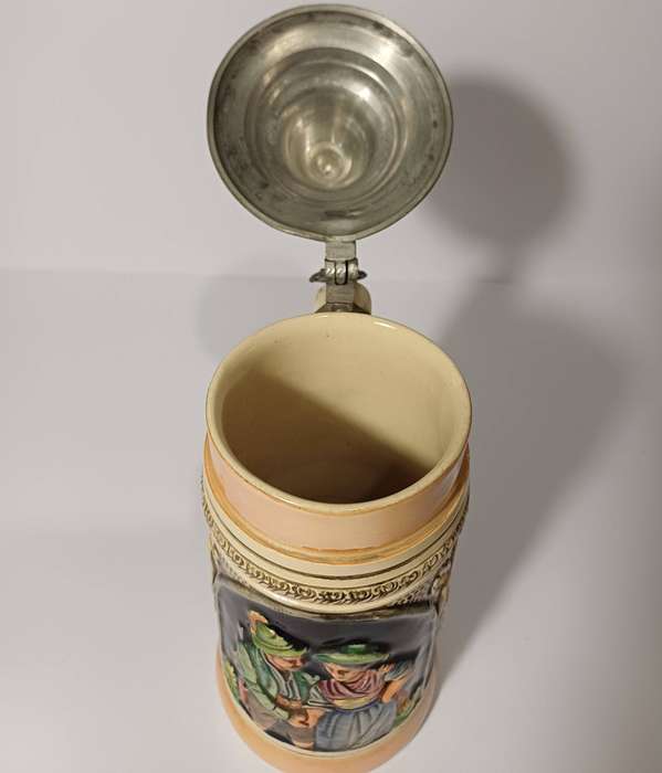 Werner Corzelius German Stoneware Stein, Hand-Painted Relief, 1/2L with Pewter Lid