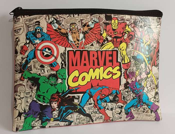 Marvel Stationary bundle and comic book