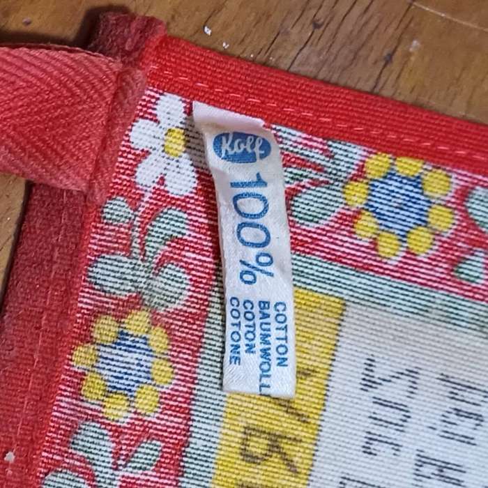 Vintage German Kolf Heilkräuter Herbal Remedies Wall Hanging  Cotton, 55x38cm with Wooden Rod